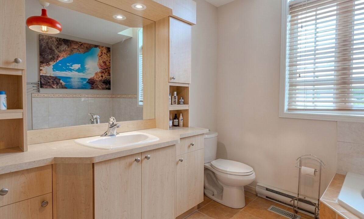 Photo of Bathroom in Pincourt