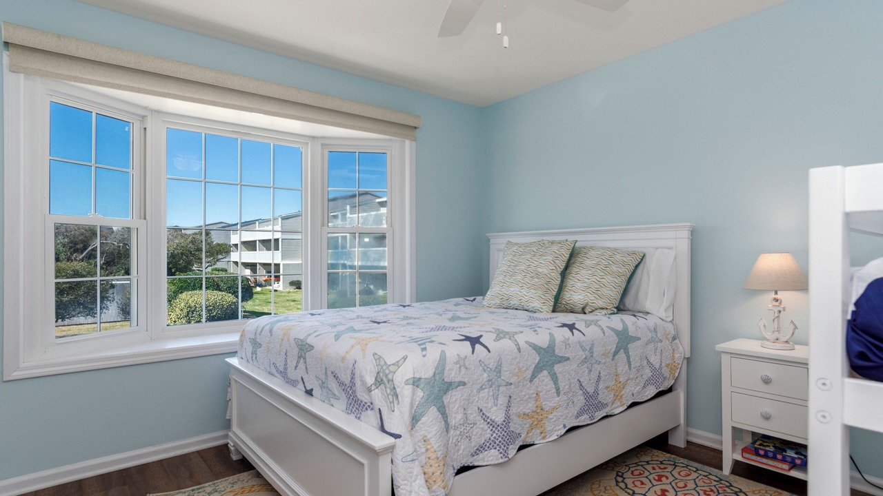 Photo of Others in Pine Knoll Shores