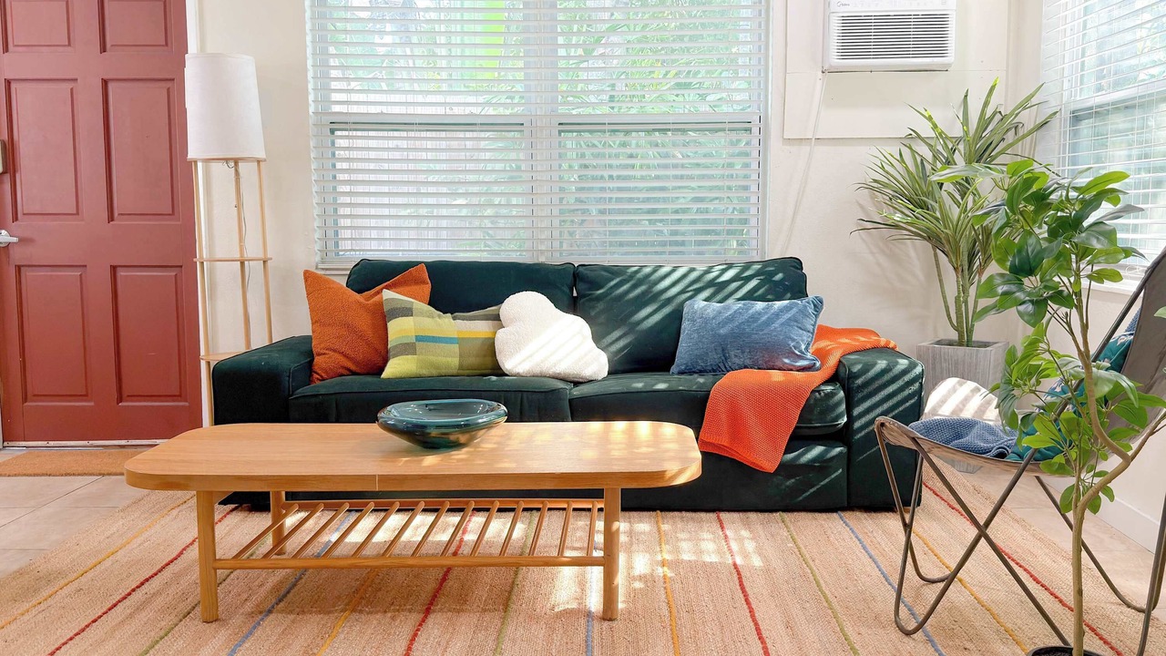 Photo of Livingroom in Lake Ridge