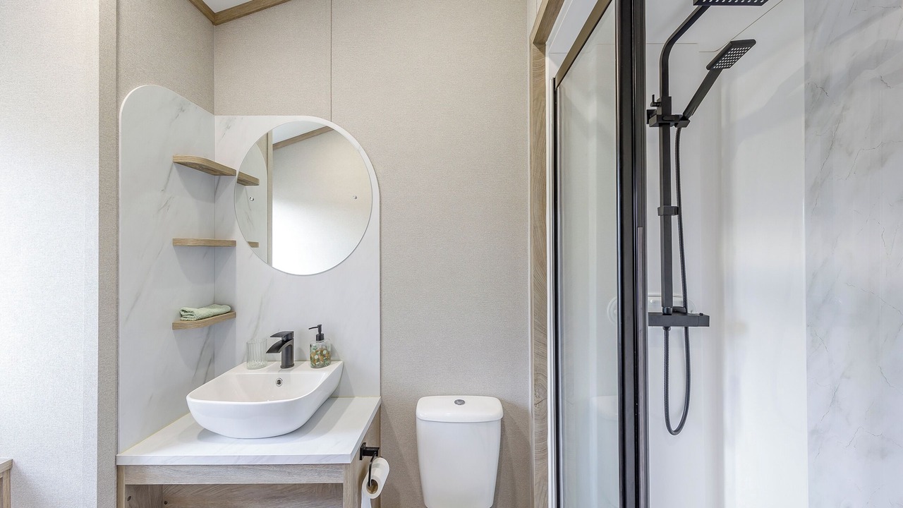 Photo of Bathroom in Llanrhystud