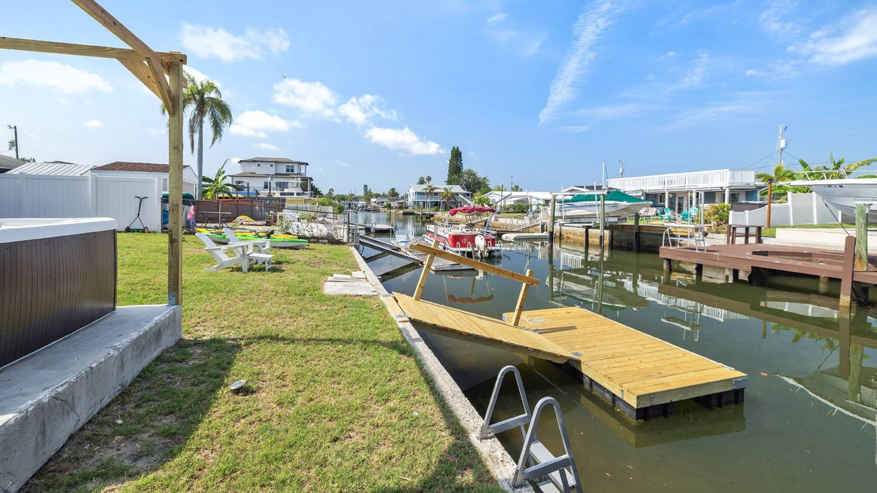 Photo of Outdoor in Hudson Beach Estates