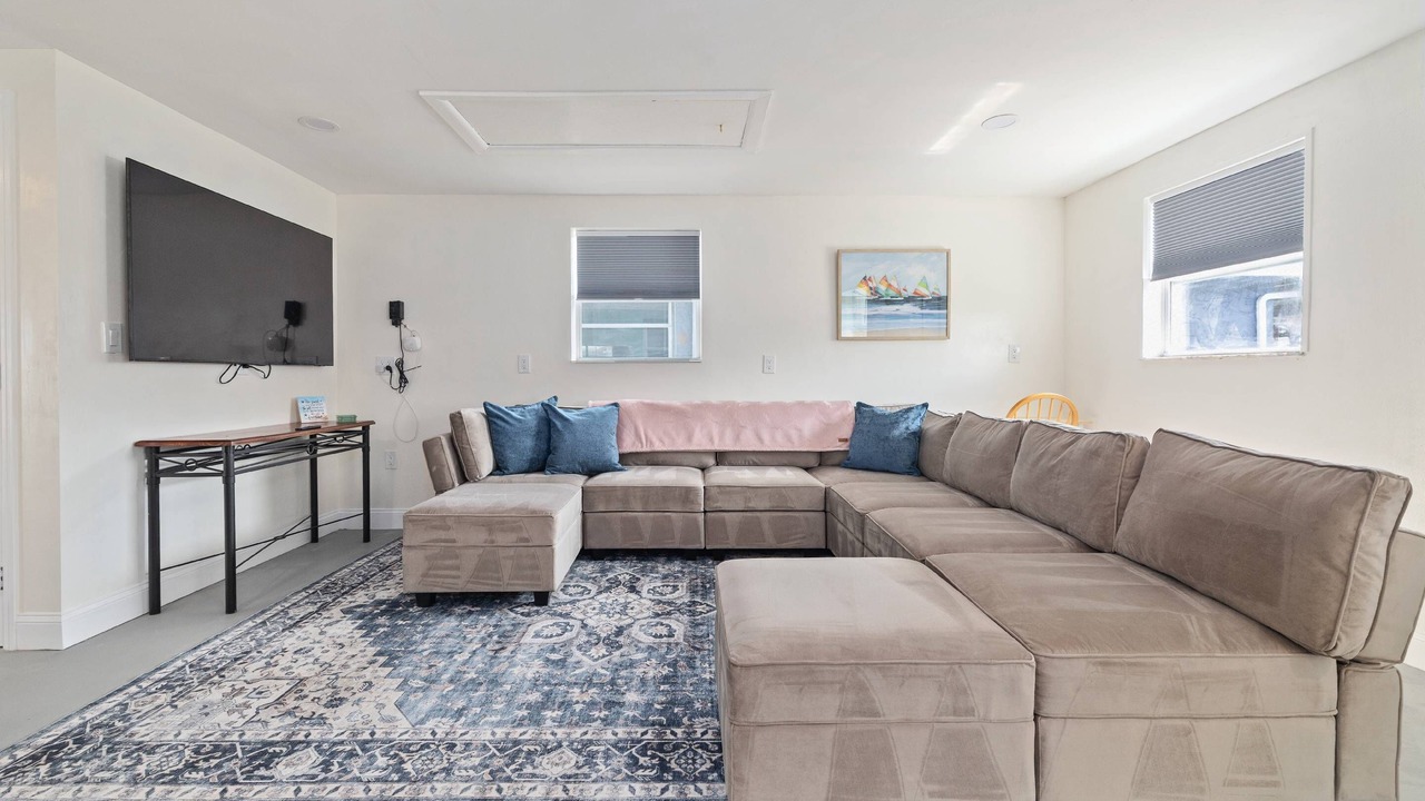 Photo of Bedroom in Hudson Beach Estates