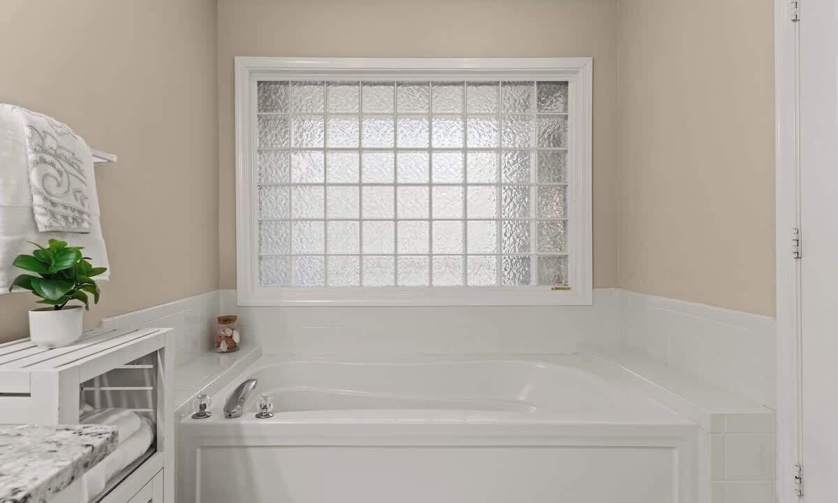 Photo of Bathroom in Demere Park
