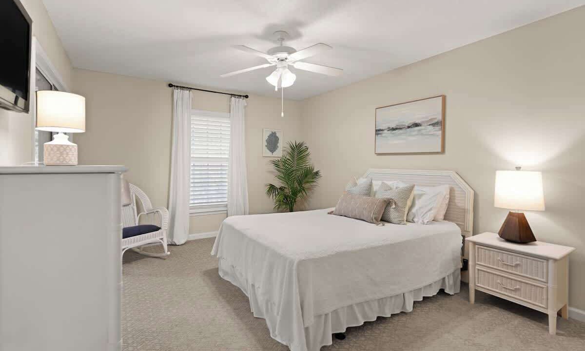 Photo of Bedroom in Demere Park