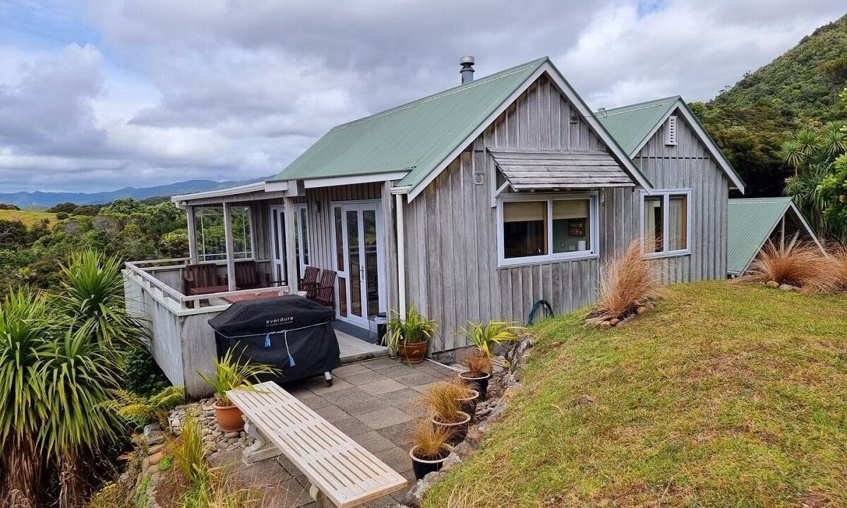 Photo of Patio Balcony in Tuateawa