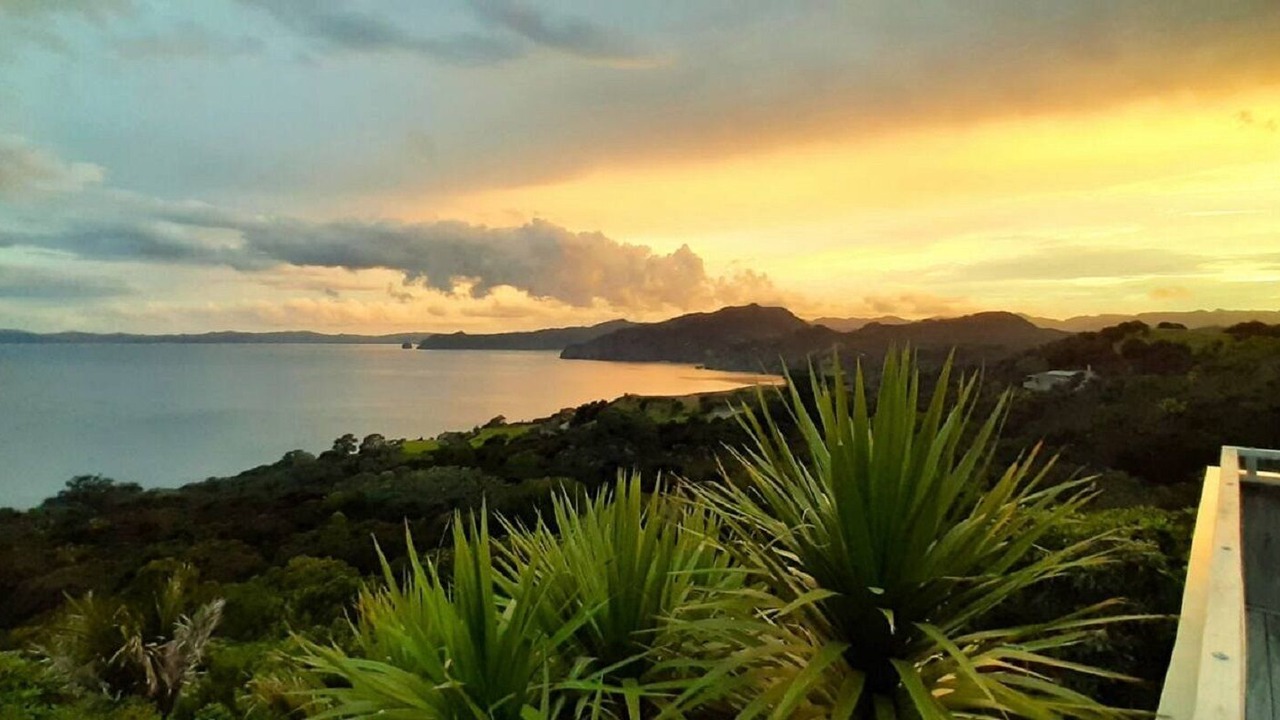 Photo of Others in Tuateawa