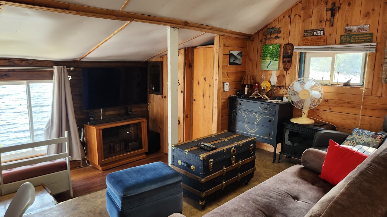 Photo of Livingroom in Sudbury