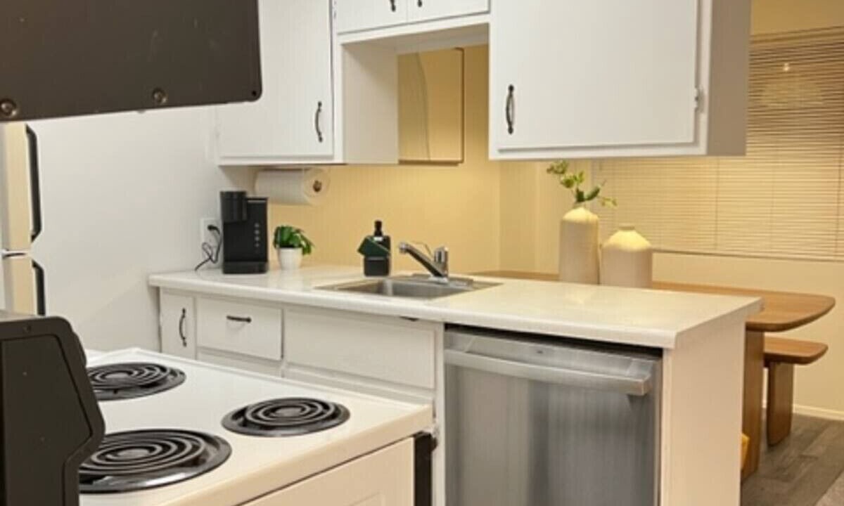 Photo of Kitchen in SeaTac