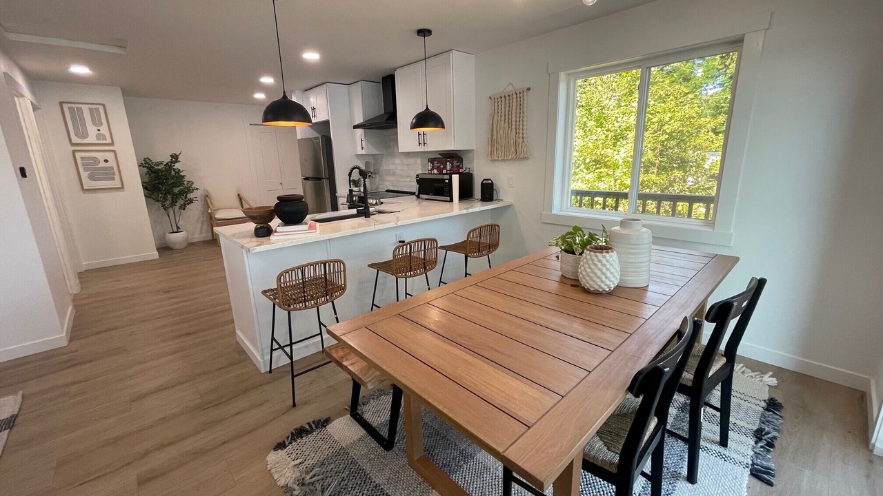 Photo of Others in SeaTac