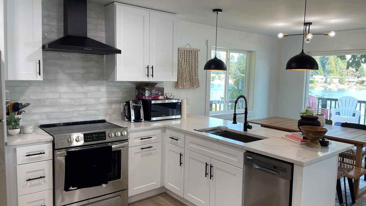 Photo of Kitchen in SeaTac