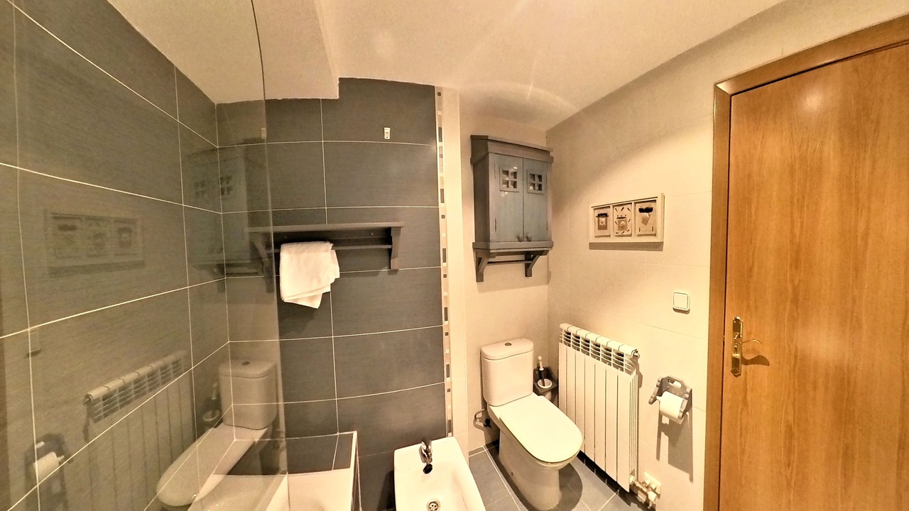 Photo of Bathroom in Escarrilla