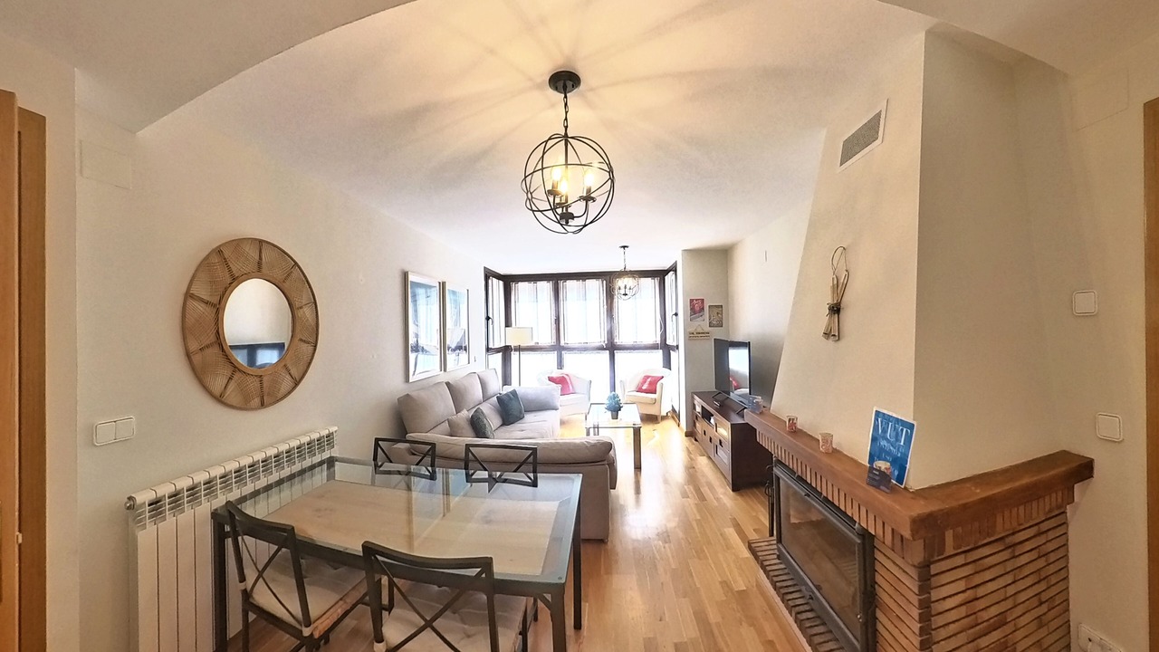Photo of Livingroom in Escarrilla