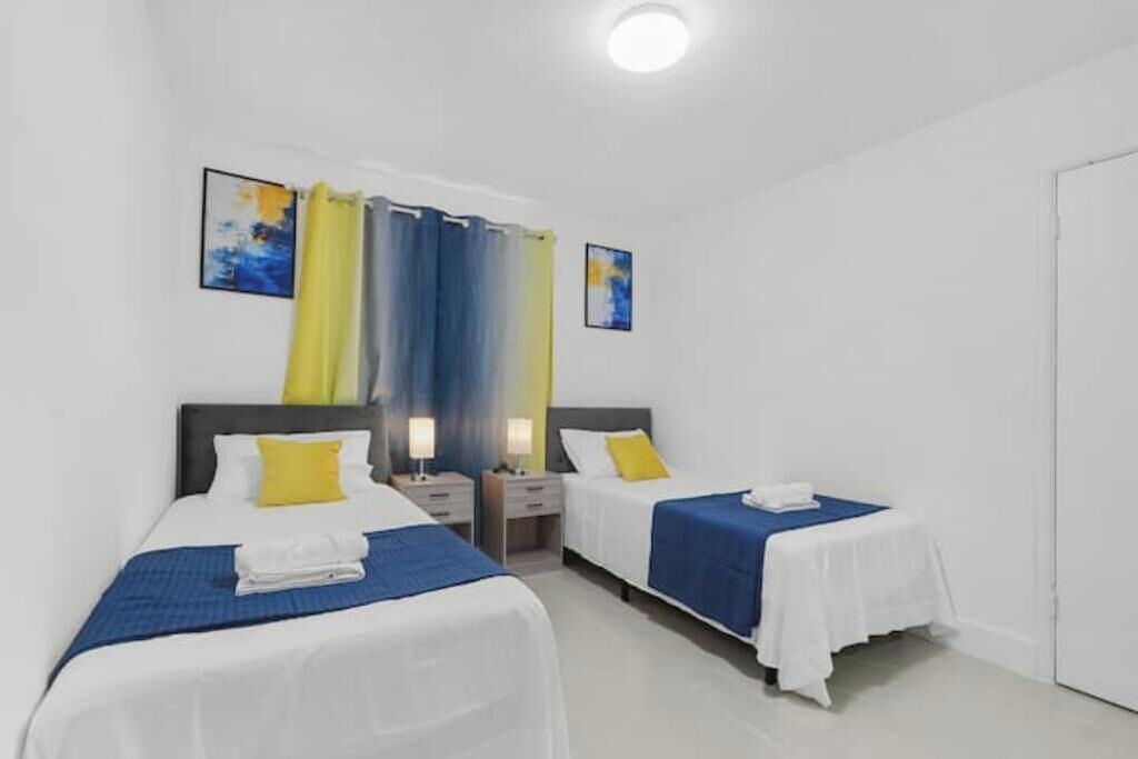 Photo of Bedroom in Lauderhill