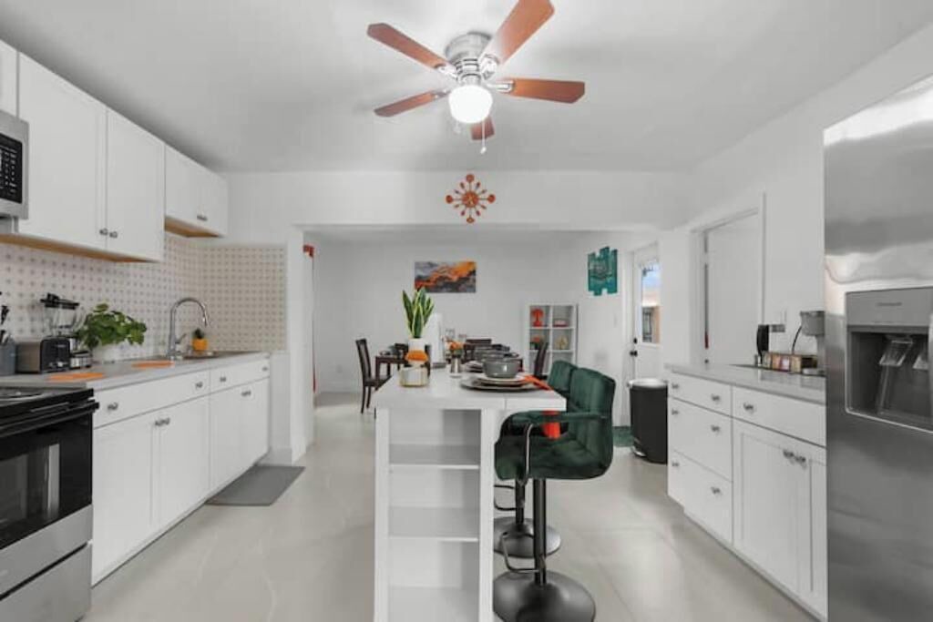 Photo of Kitchen in Lauderhill