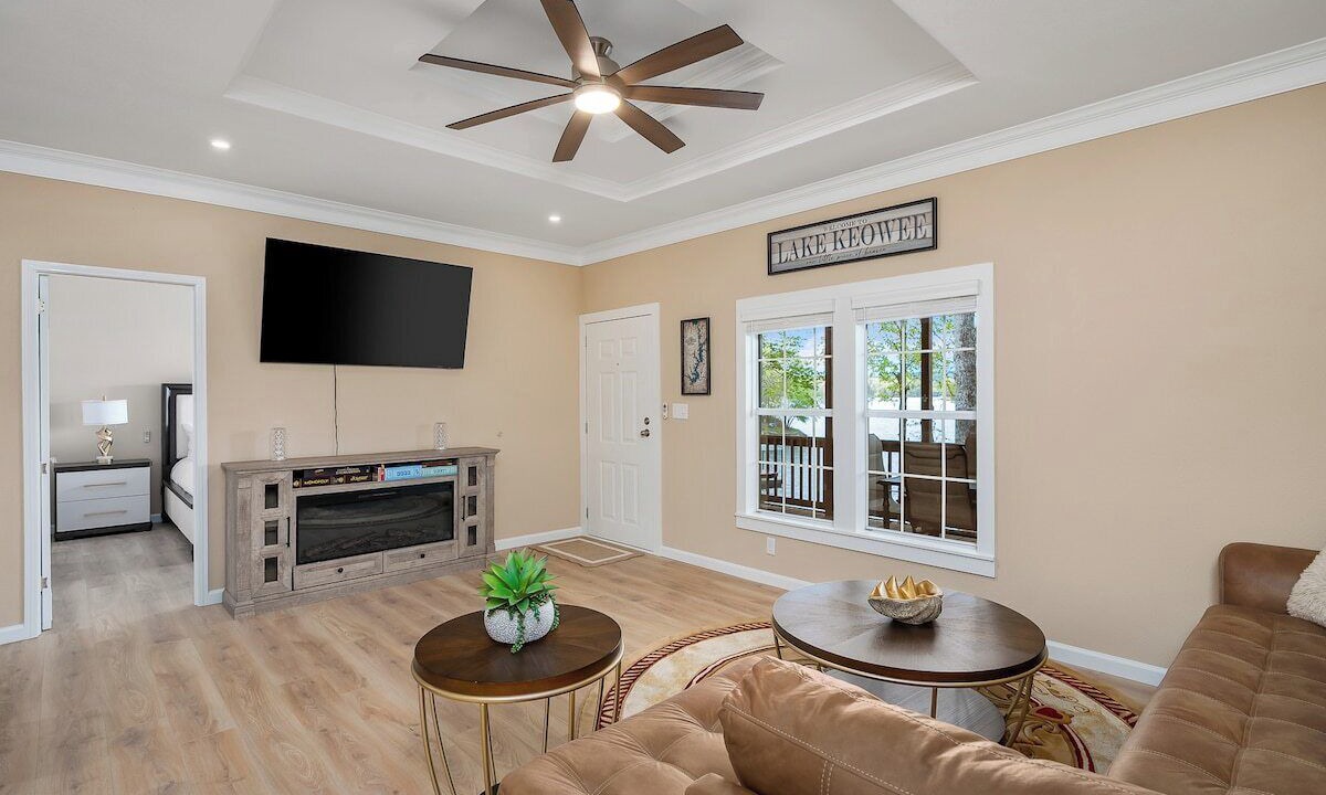 Photo of Livingroom in Six Mile