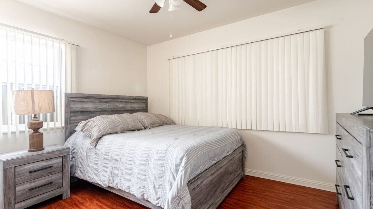 Photo of Bedroom in Burbank