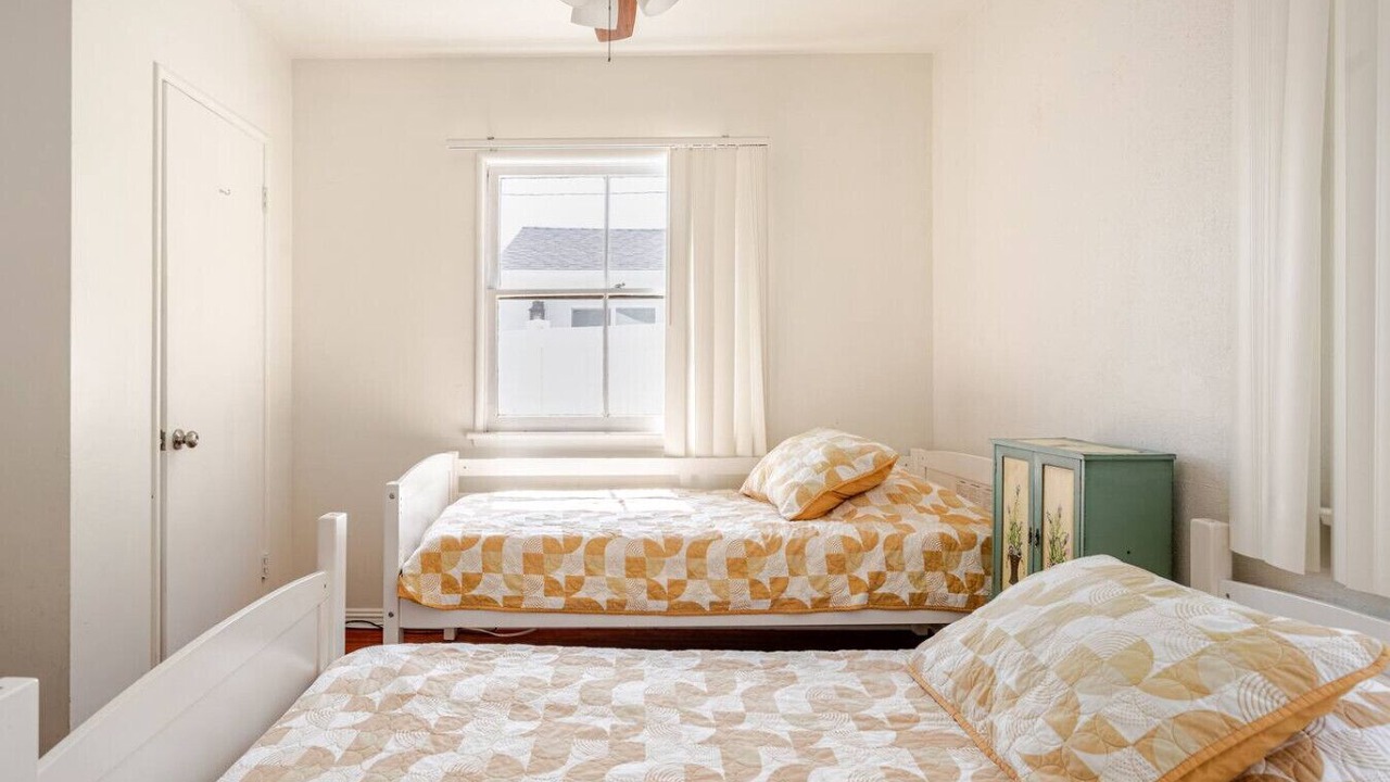 Photo of Bedroom in Burbank