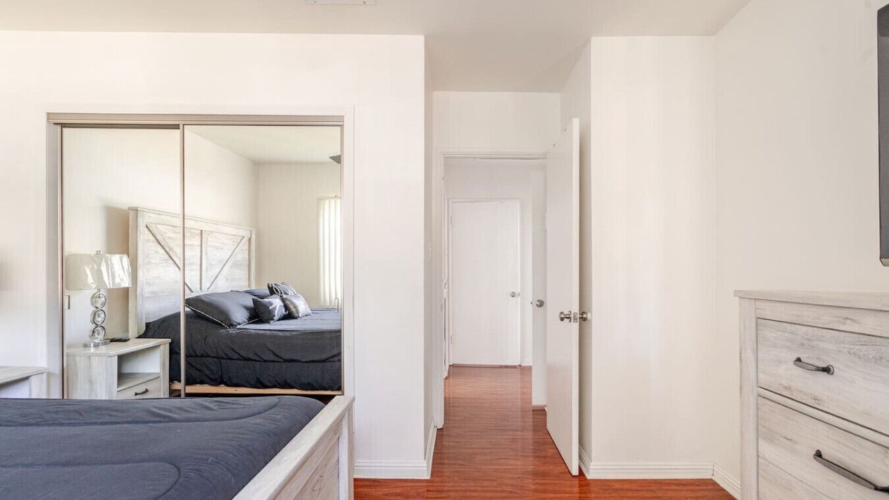 Photo of Bedroom in Burbank