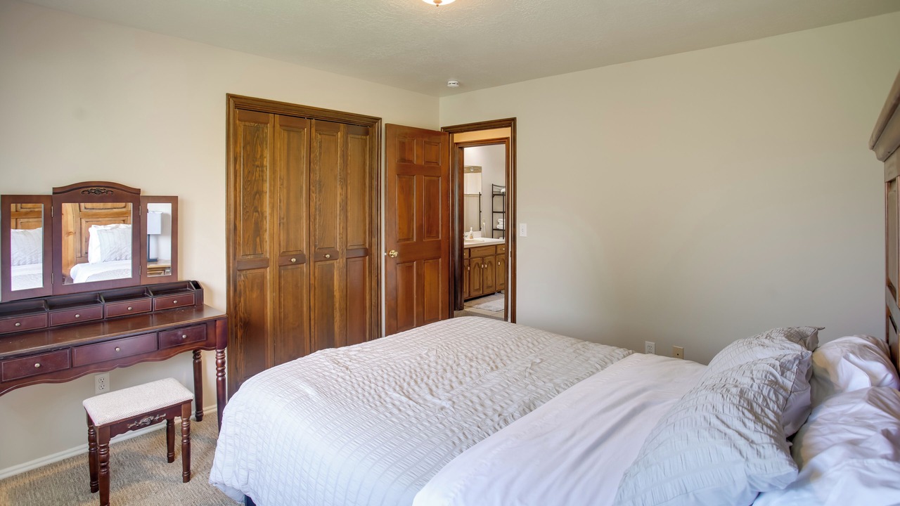Photo of Bedroom in South Weber