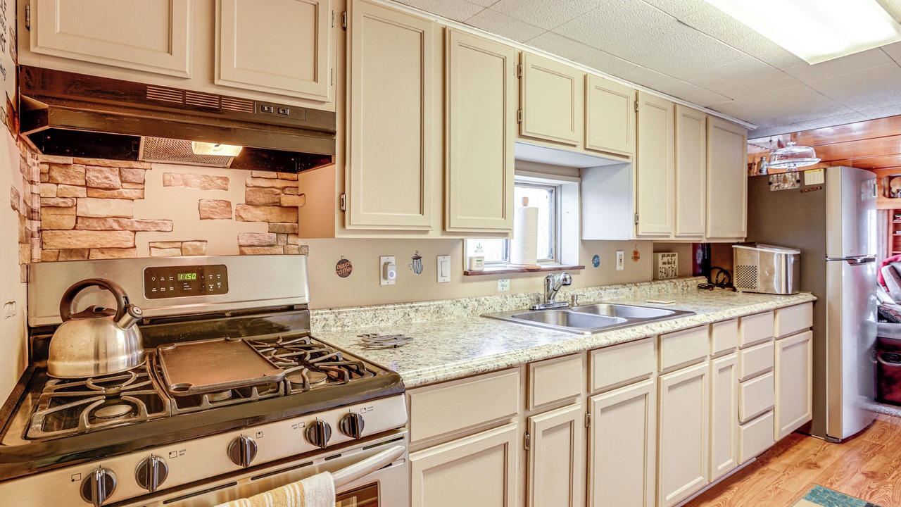 Photo of Kitchen in Evart