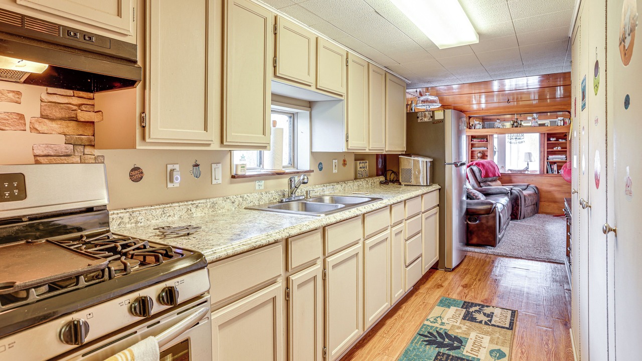 Photo of Kitchen in Evart