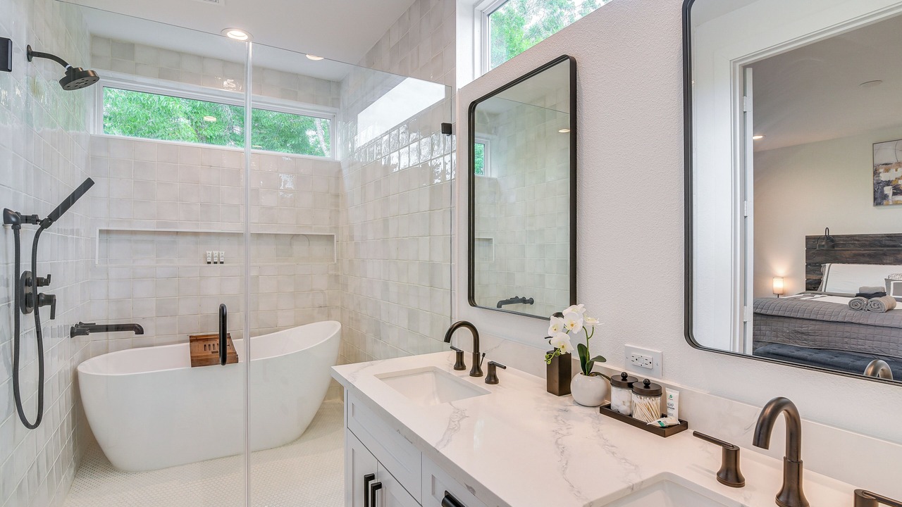 Photo of Bathroom in OST - South Union
