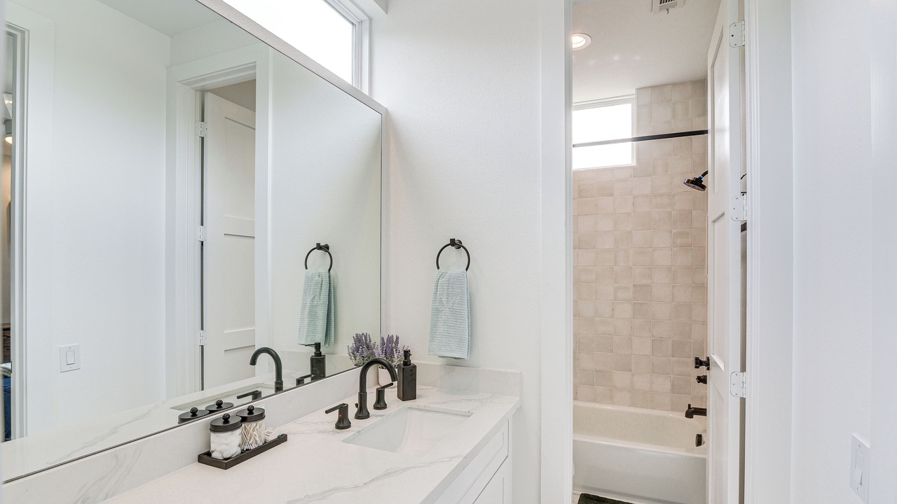 Photo of Bathroom in OST - South Union
