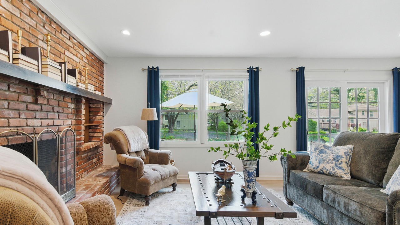 Photo of Livingroom in Overland Park