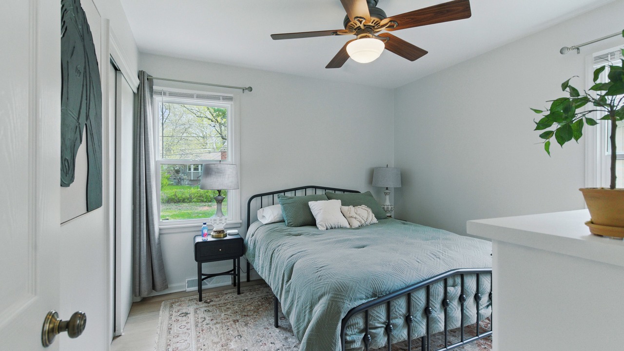 Photo of Bedroom in Overland Park