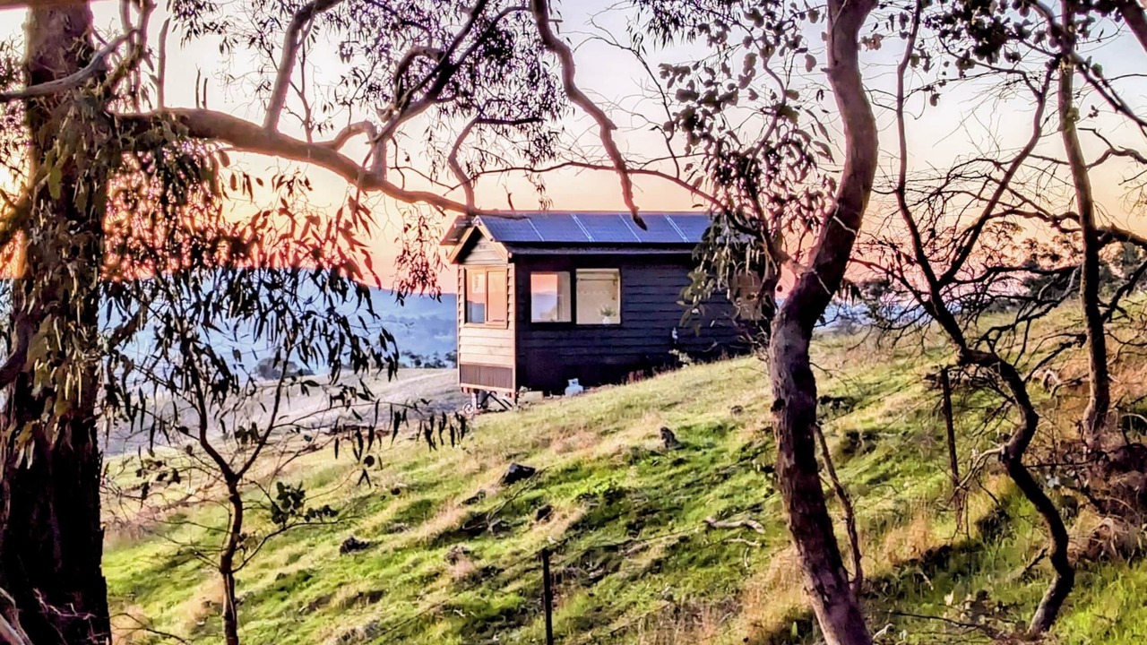 Photo of Others in Metcalfe