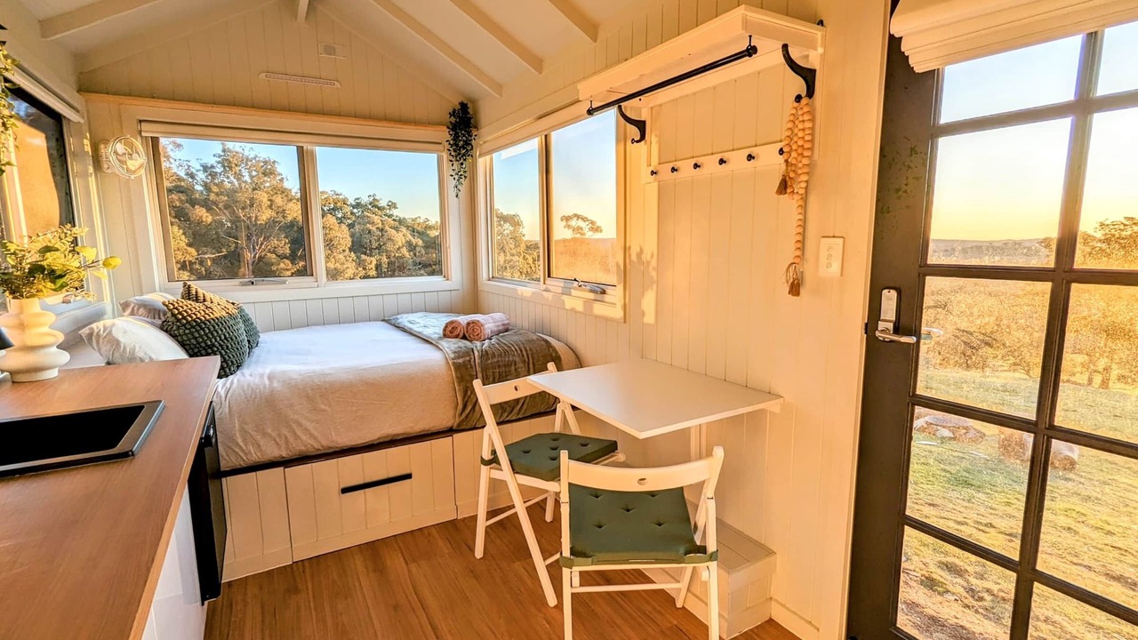 Photo of Others in Metcalfe