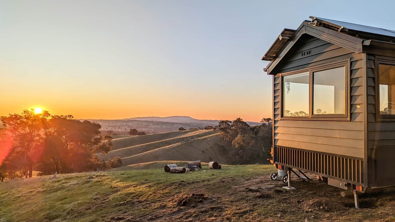 Photo of Others in Metcalfe