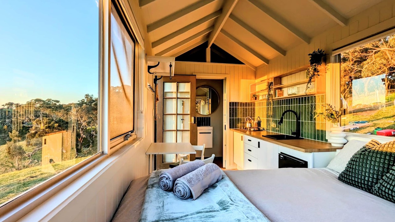 Photo of Others in Metcalfe