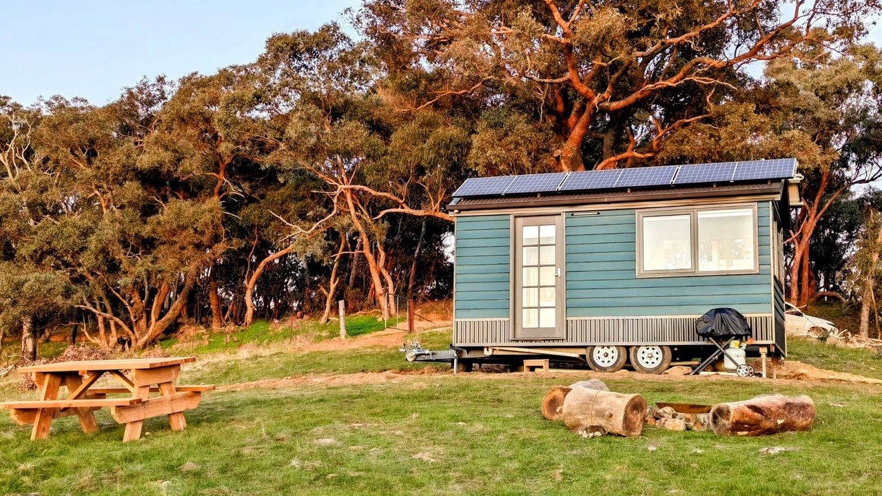 Photo of Others in Metcalfe