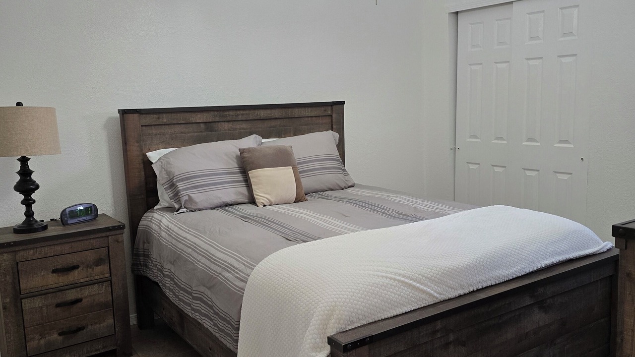 Photo of Bedroom in Horizon City