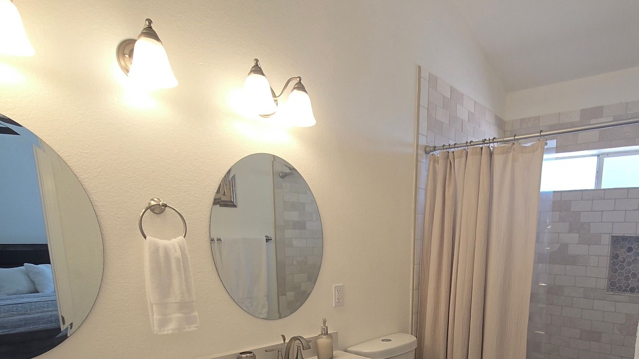 Photo of Bathroom in Horizon City