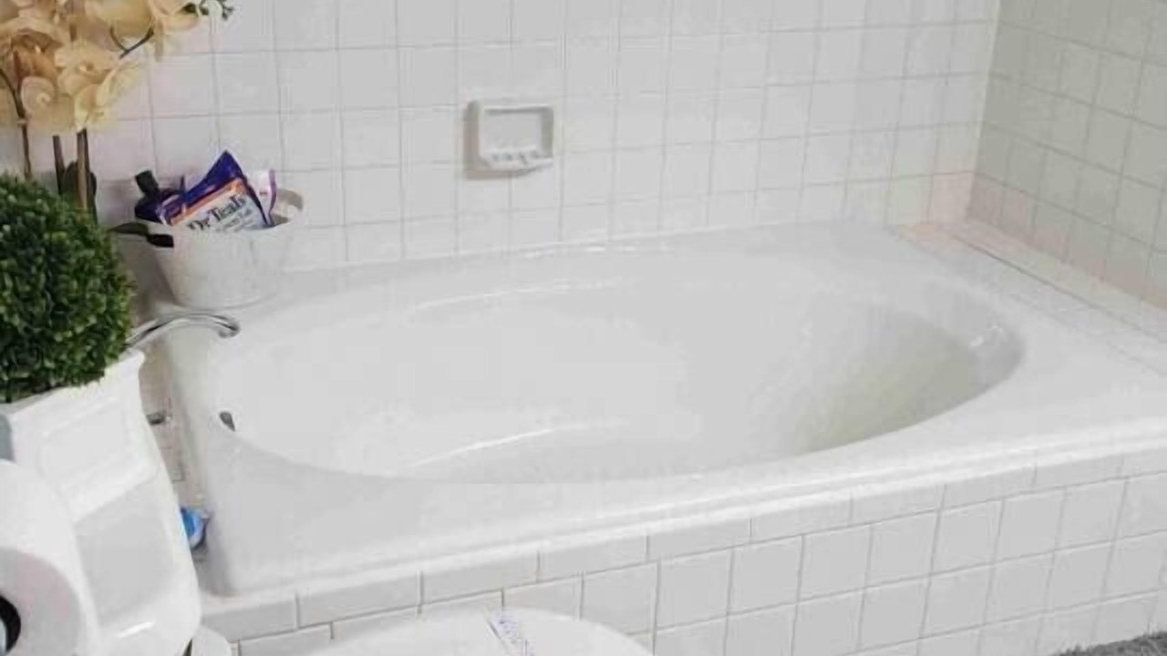 Photo of Bathroom in Newington