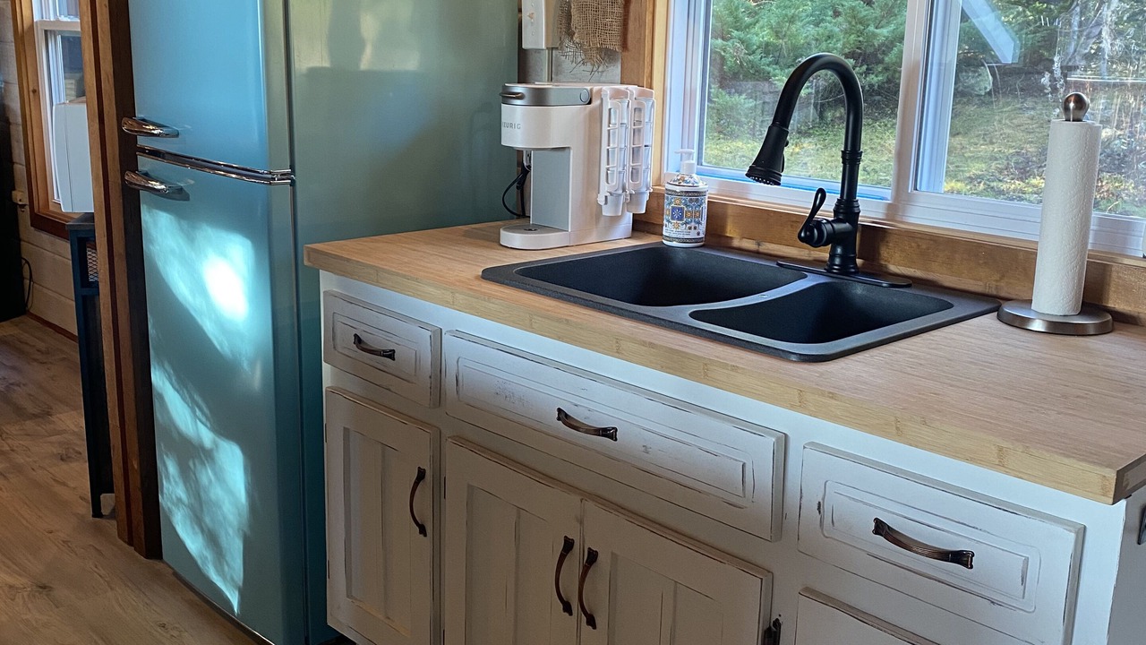 Photo of Kitchen in Tors Cove