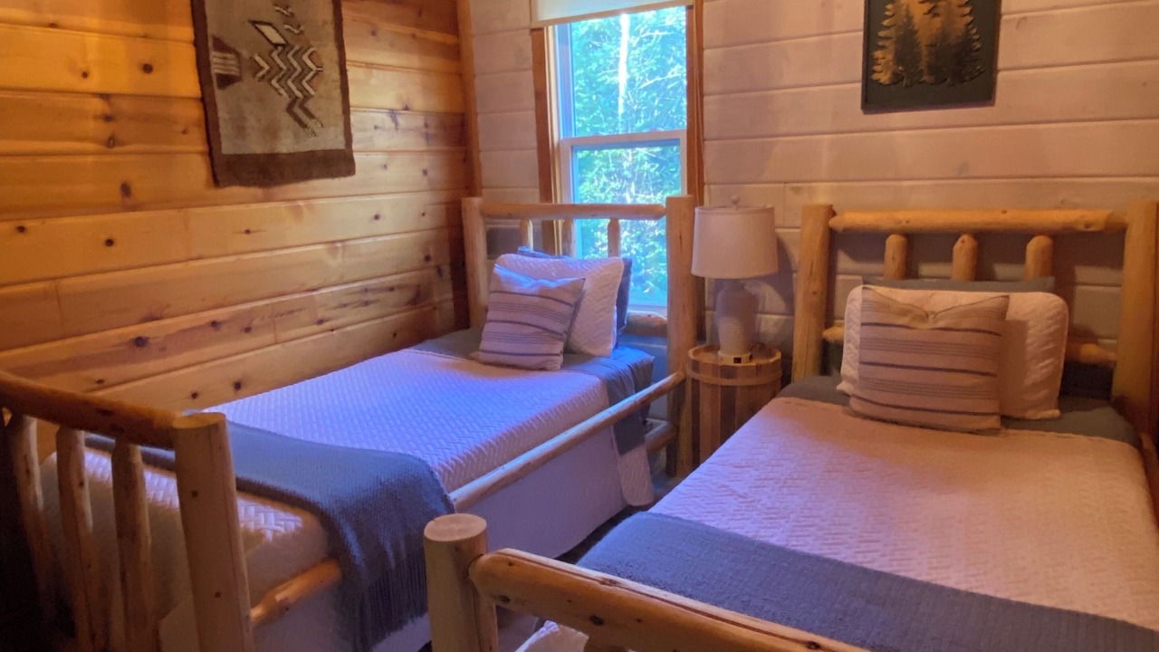 Photo of Bedroom in Tors Cove