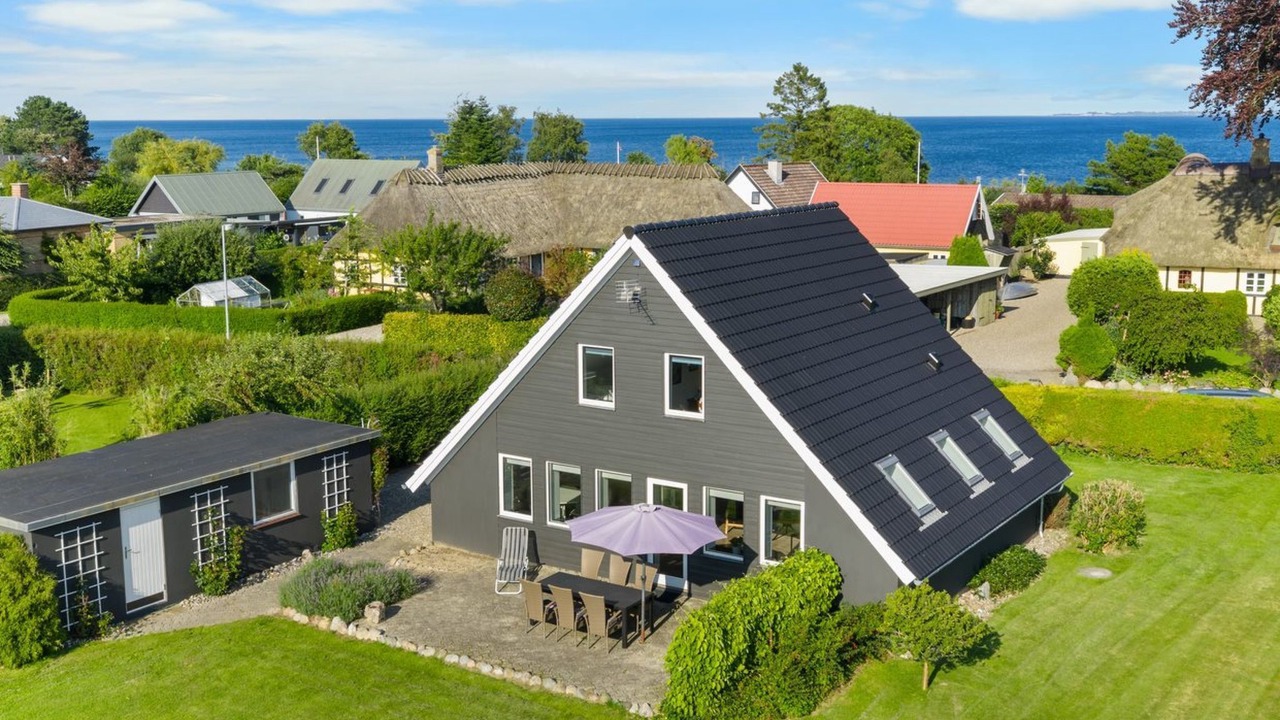 Photo of Others in Lundeborg