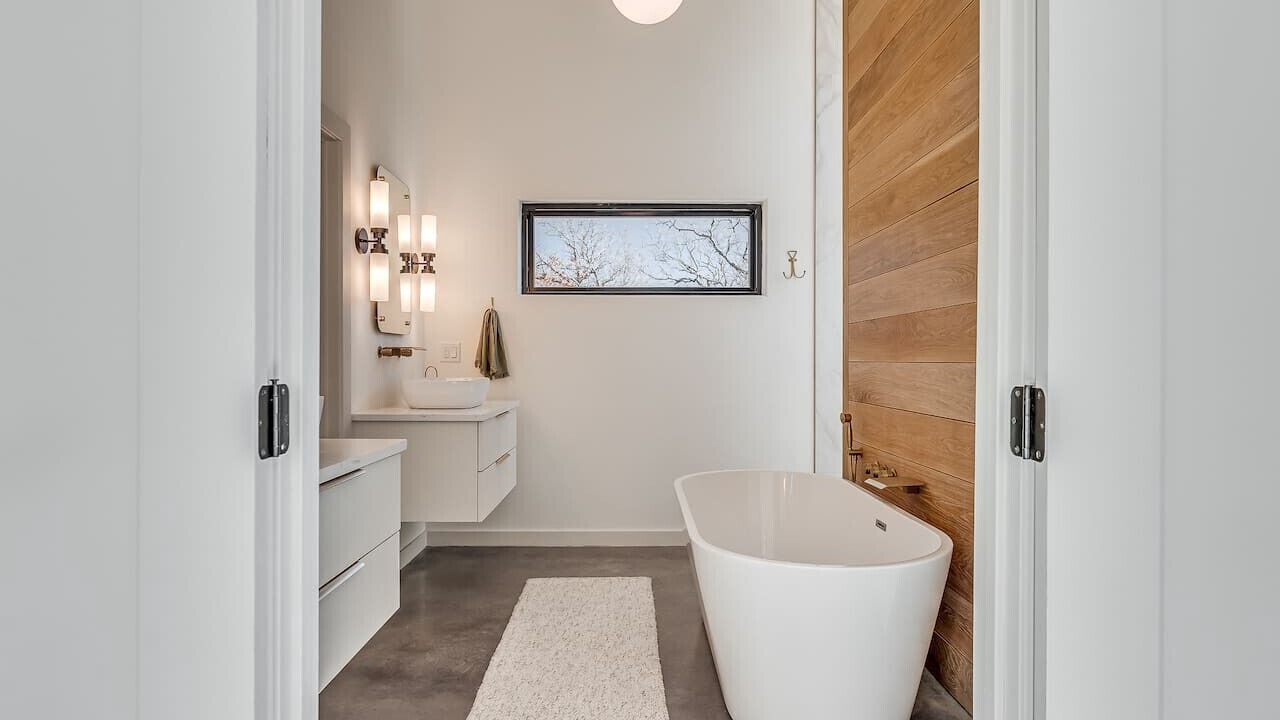 Photo of Bathroom in Crowder