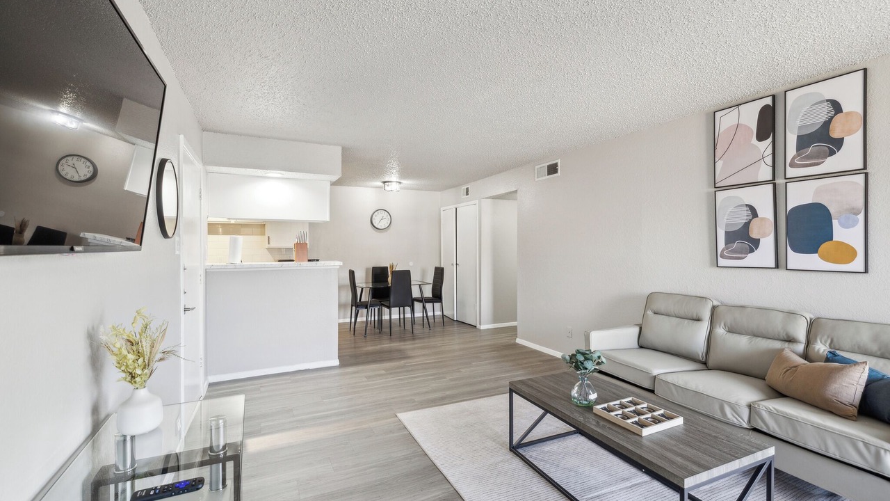 Photo of Livingroom in North Arlington