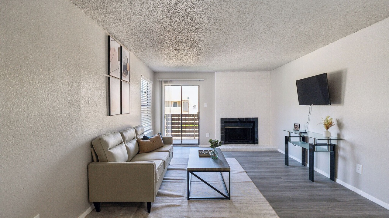 Photo of Livingroom in North Arlington