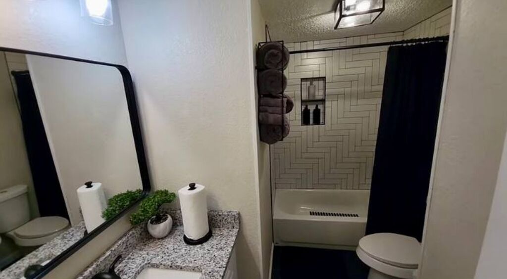 Photo of Bathroom in Norman