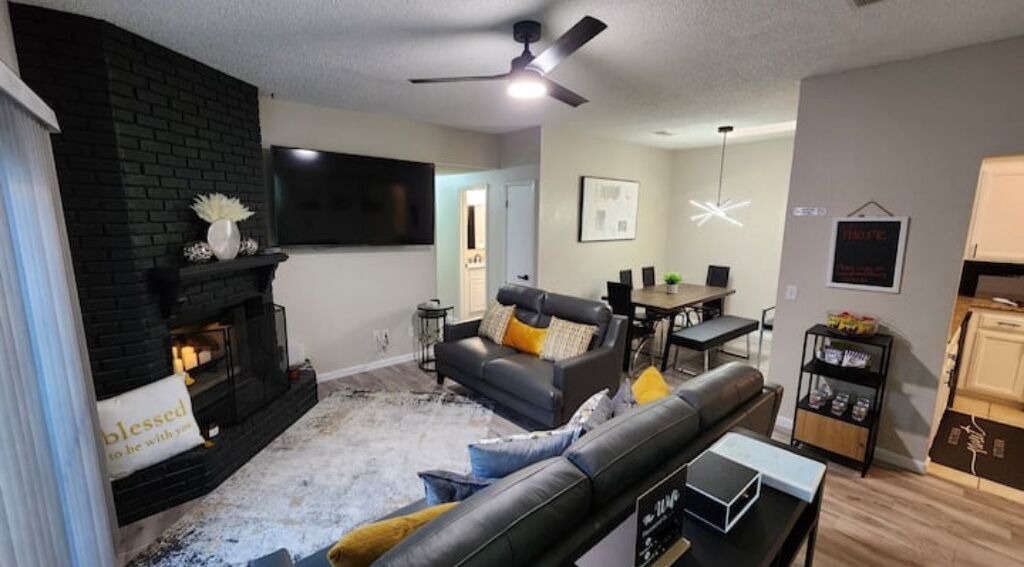 Photo of Livingroom in Norman