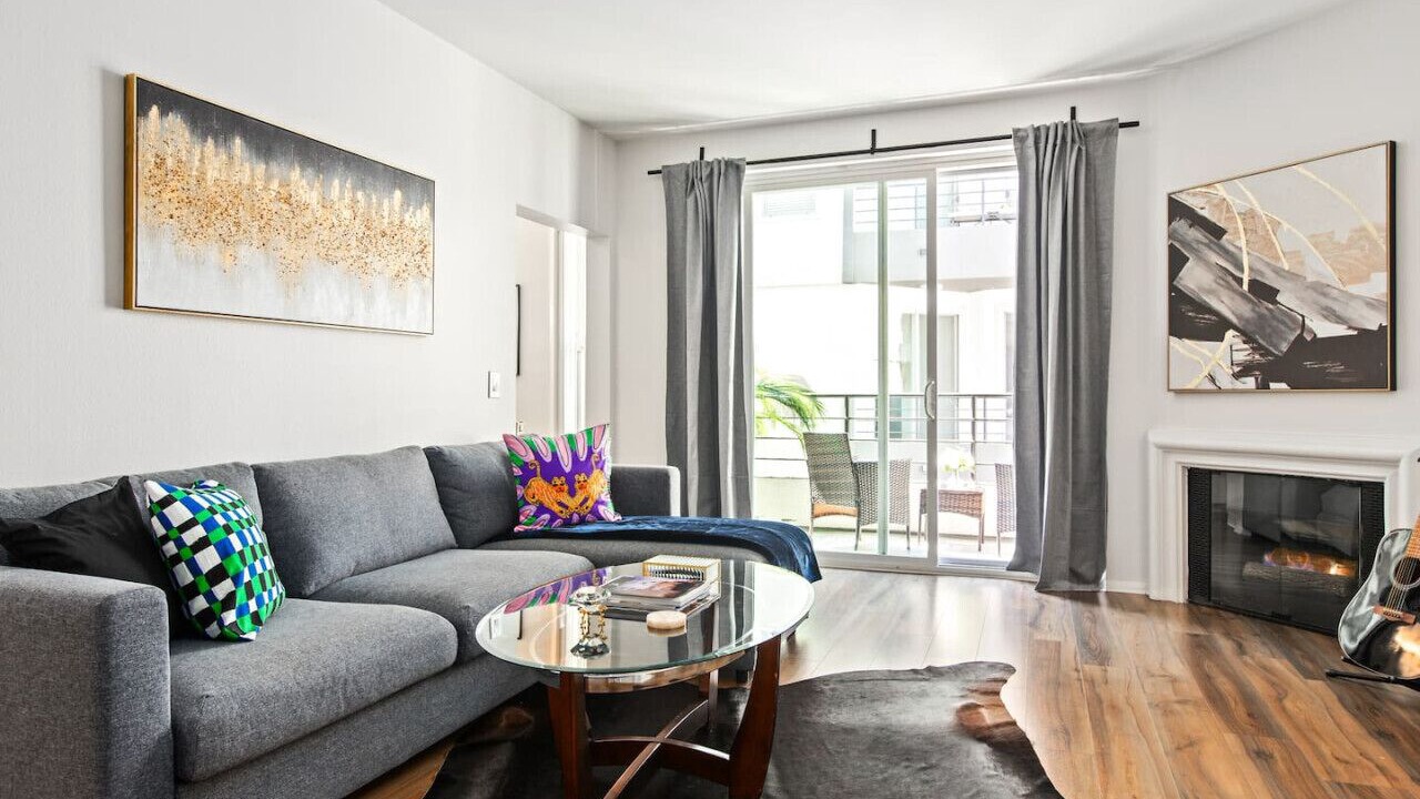 Photo of Livingroom in Del Rey