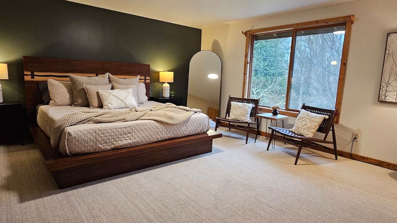 Photo of Bedroom in Marblemount
