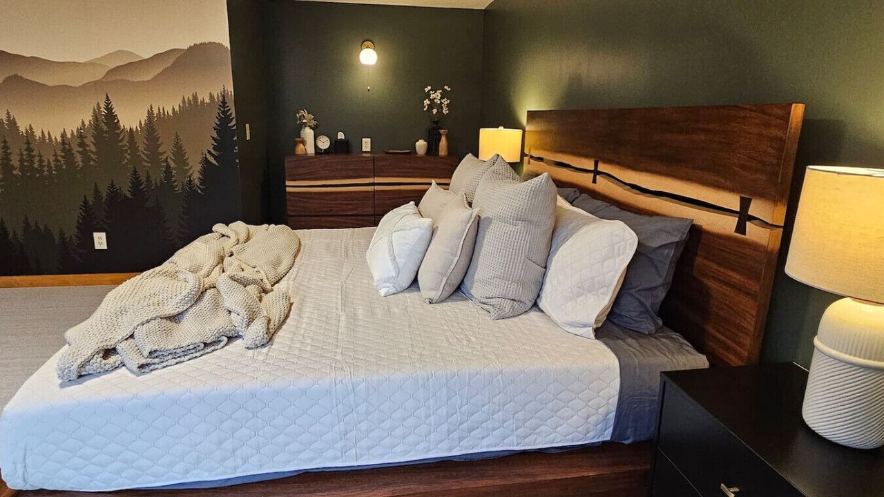 Photo of Bedroom in Marblemount