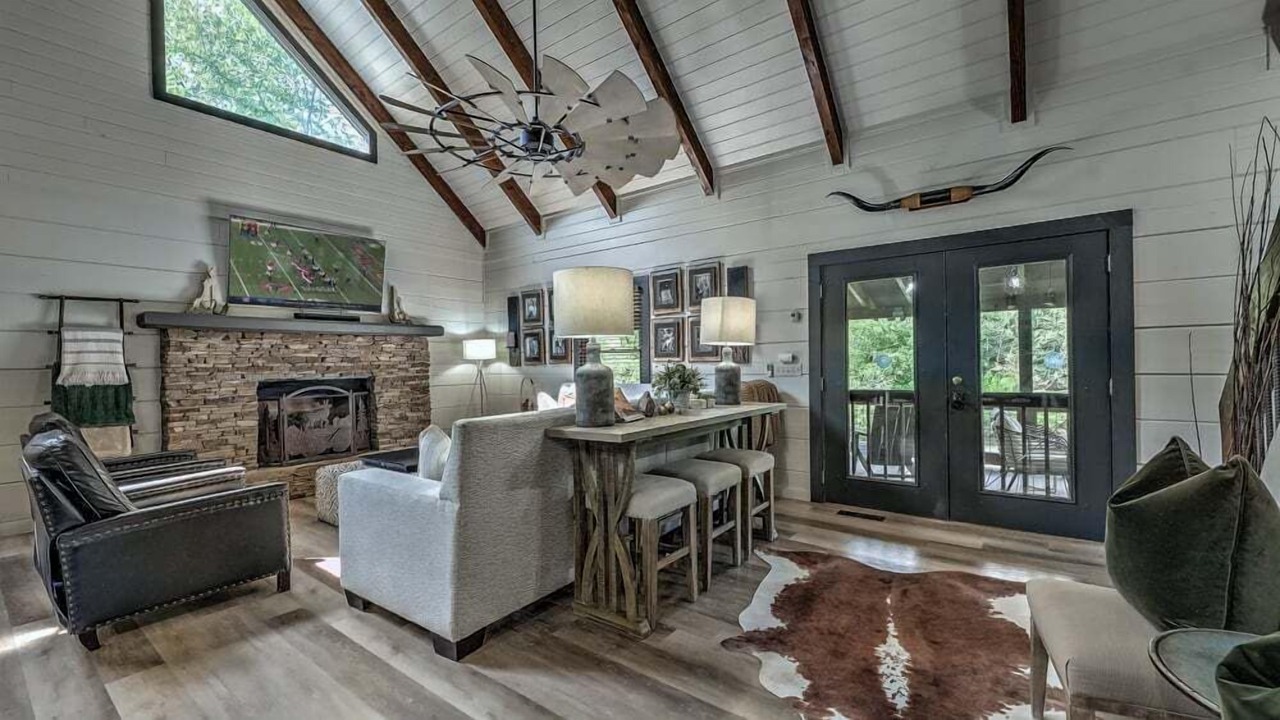 Photo of Others in Dial