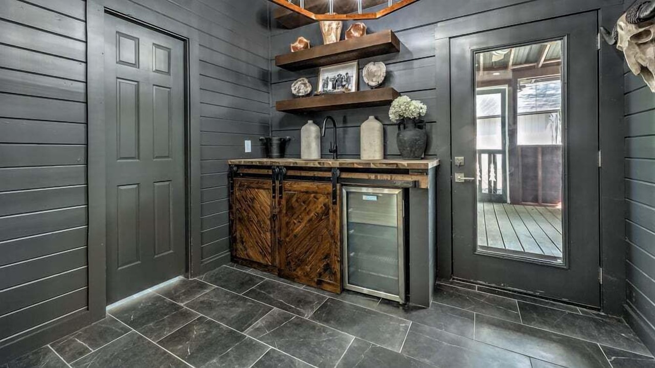 Photo of Others in Dial